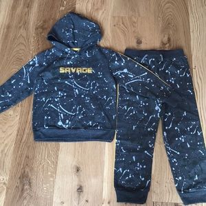 Charcoal gray 2pc fleece set size 5.